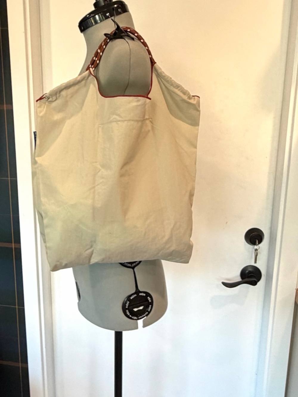 Mztkin nylon tote, cord handles, embroidered dogs in glasses, M, beige, like new - Picture 9 of 12